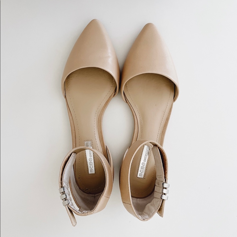 BCBGeneration pointed toe flats